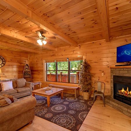 Misty Mountain Lodge Holiday Home Gatlinburg Exterior photo